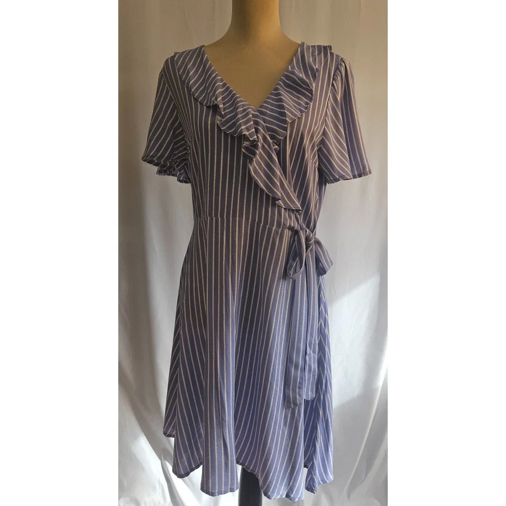 Xhilaration Striped Wrap Dress Flutter Sleeve Coastal Cottagecore L Short Sleeve - Picture 1 of 6